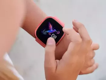 Smartwatch dziecięcy Garett Kids Fit różowy.webp